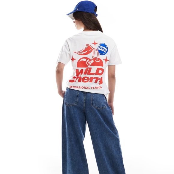 🍒Pull&Bear🍒 Wild Cherry Pepsi Graphic Tee NWT Woman Small - Picture 2 of 7
